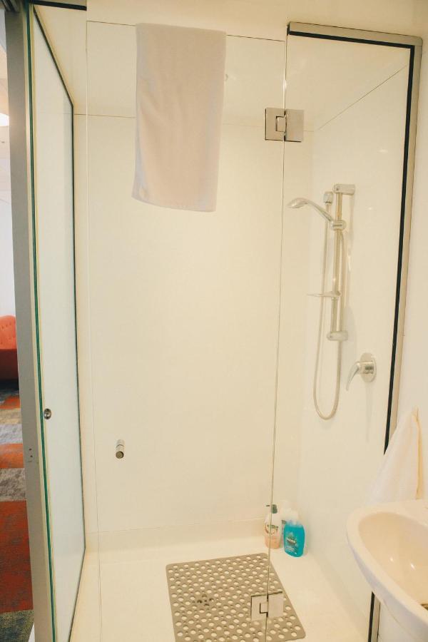 Stayover Apartments Веллингтон Экстерьер фото